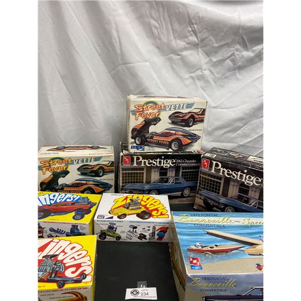 Nice Lot of 8 Models in Boes Not all Complete