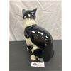 Image 2 : Rare Large Vintage Goebel Porcelain Cat #31 023 27 W. Germany 11" x 7.5" x 6" No Damage