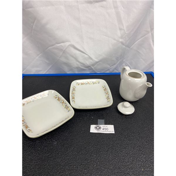 CP Air Teapot and Wardair Square Plates Set