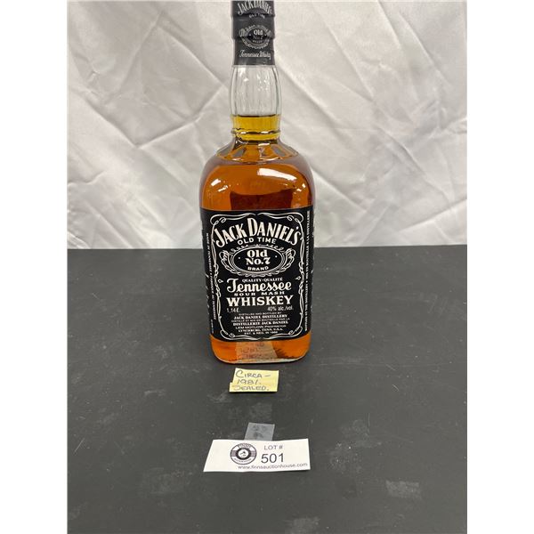 Circa 1981 Sealed Bottle of Jack Daniels Tennessee Whiskey No Shipping Must be Over 19 years