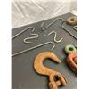 Image 3 : Lot of Vintage Hooks