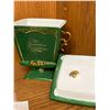 Image 2 : Thomas Kinkade Lamplight Lane Heirloom Porcelain Music Box and Vintage Porcelaine Limoges Castel Fra