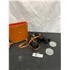 Image 1 : Nice Vintage Eaton's 8x 40 Field Binoculars in Leather Case