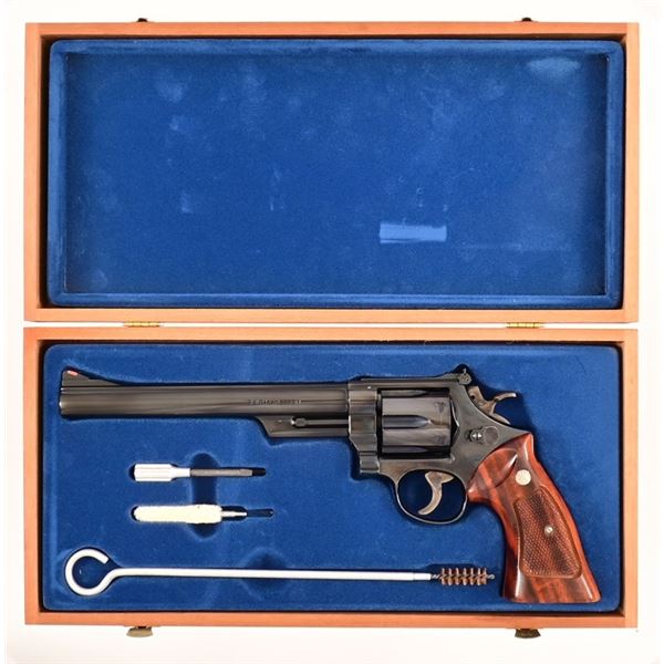 Cased S&W Model 29-2 .44 Magnum revolver
