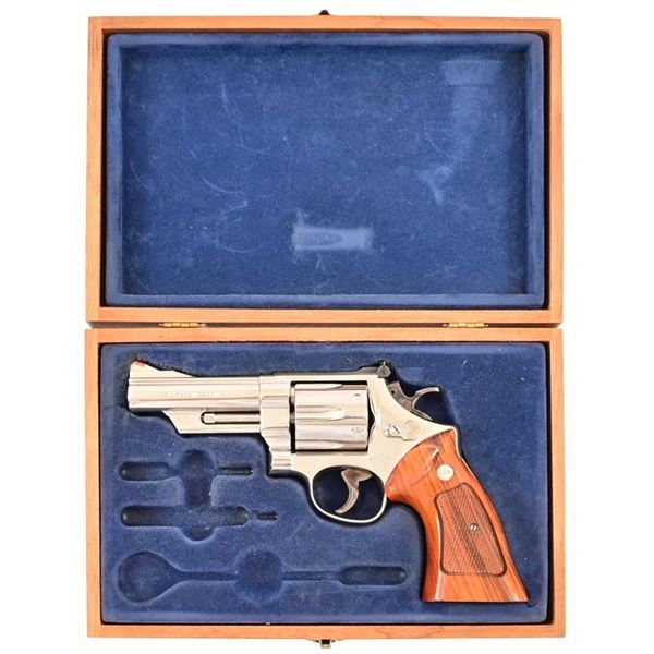 Cased S&W Model 29-2 .44 Magnum Revolver