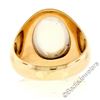 Image 7 : Men's Large Polished 14kt Yellow Gold Oval Cabochon Blue Moonstone Solitaire Rin