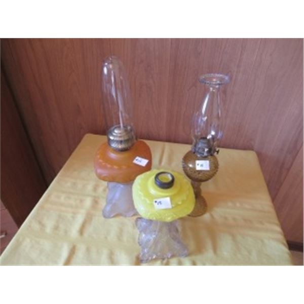 1 SQUARE FROSTED LAMP & CHIMNEY, 1 SQUARE YELLOW MILK GLASS STYLE SWIRL LAMP (NO CHIMNEY)