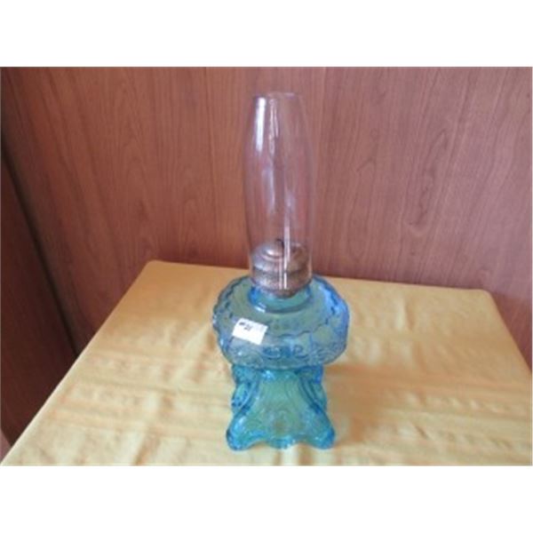 CLEAR BLUE (VASELINE STYLE) SQUARE SWIRL LAMP WITH CHIMNEY