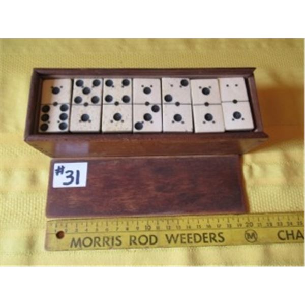 ANTIQUE IVORY DOMINOES SET IN WOOD CASE
