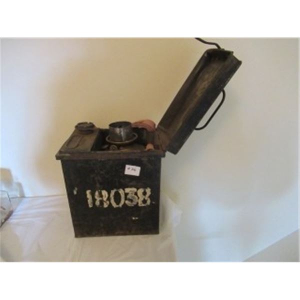 METAL LAMP BOX WITH METAL LAMP BASE & INSTRUCTIONS