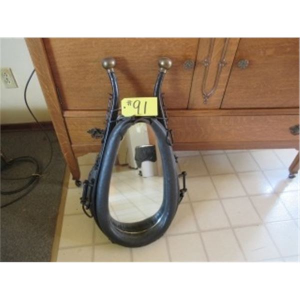 HORSE COLLAR MIRROR WITH BRASS TOP HANES