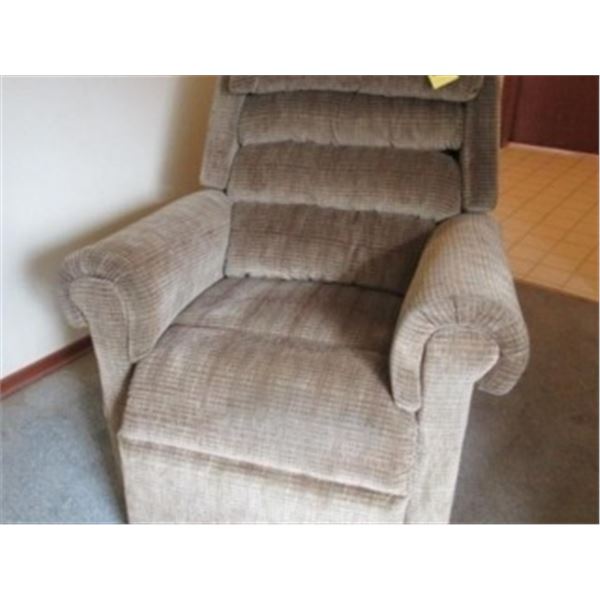 BEIGE CLOTH RECLINING/LIFT CHAIR (ELECTRIC)