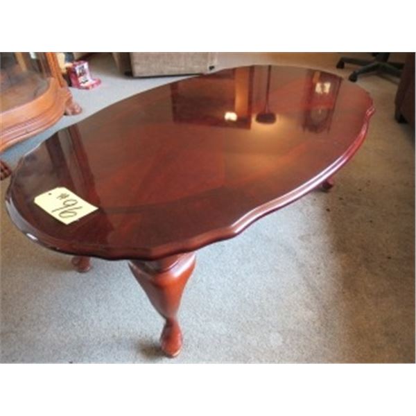 FRENCH PROVINCIAL STYLE OVAL COFFEE TABLE & END TABLE