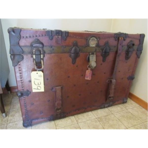LEATHER STEAMER TRUNK WITH INSERTS