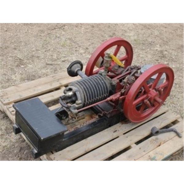 STATIONARY ENGINE