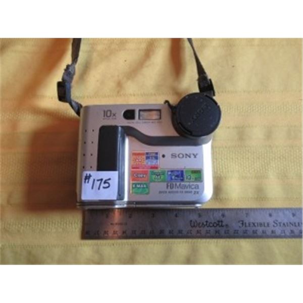 SONY FD MAVICA CAMERA