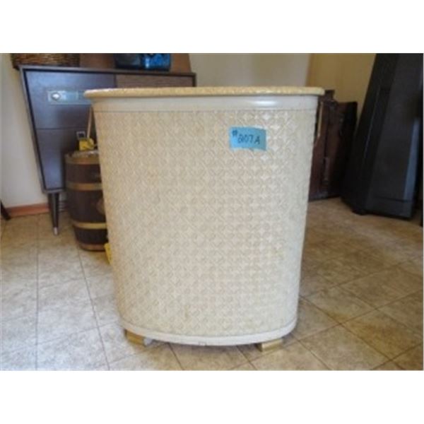 LAUNDRY HAMPER