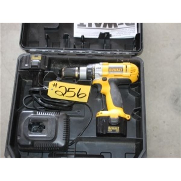 DEWALT CORDLESS DRILL, BATTERY, CHARGER & CASE
