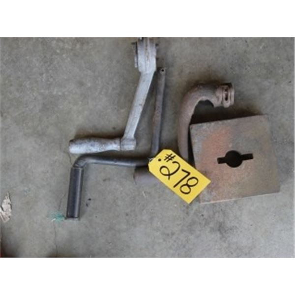 BUNDLE OF 3 CRANKS & SMALL STEEL PLATE