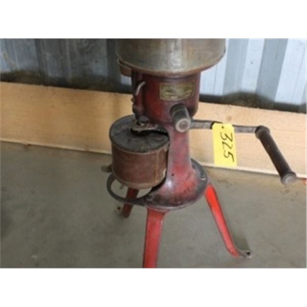 LISTER Hand Crank Cream Seperator