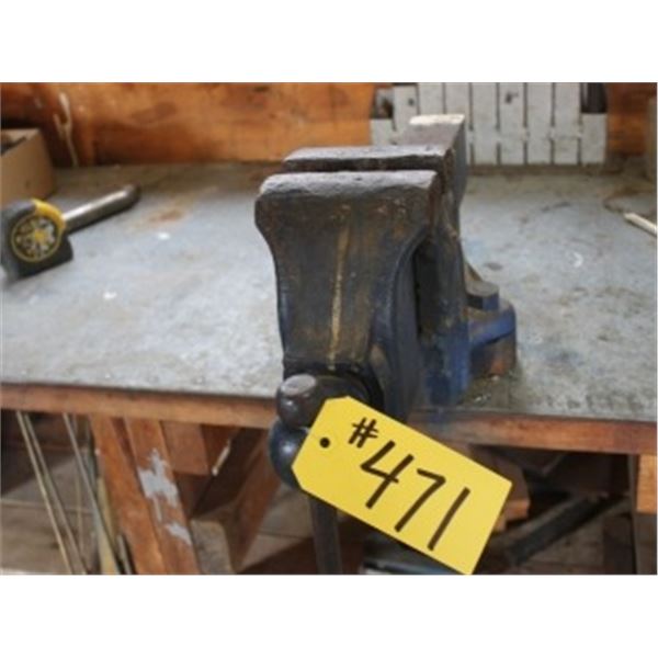 BENCH VISE