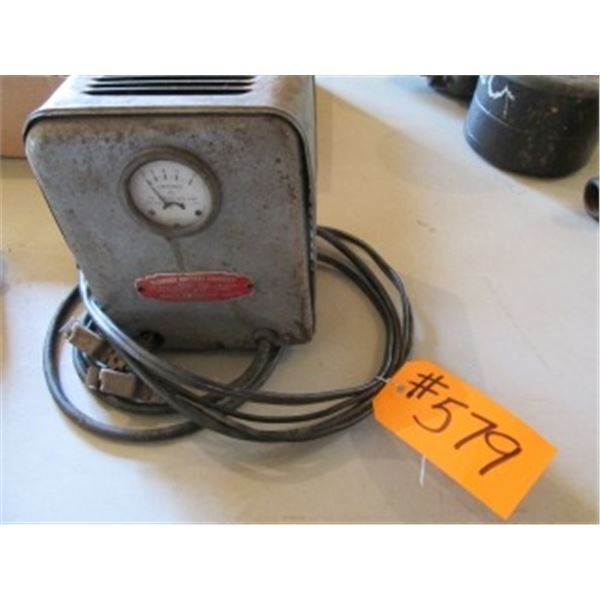 SCHAUER BATTERY CHARGER