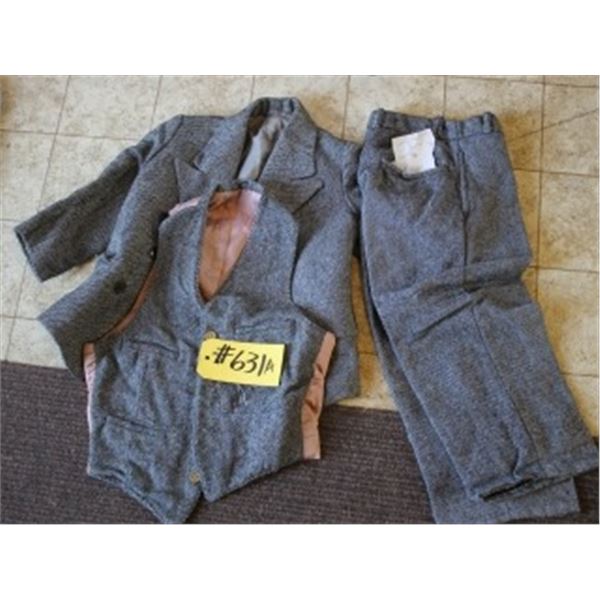 CHILD'S VINTAGE WOOL 3 PIECE SUIT (GREY)