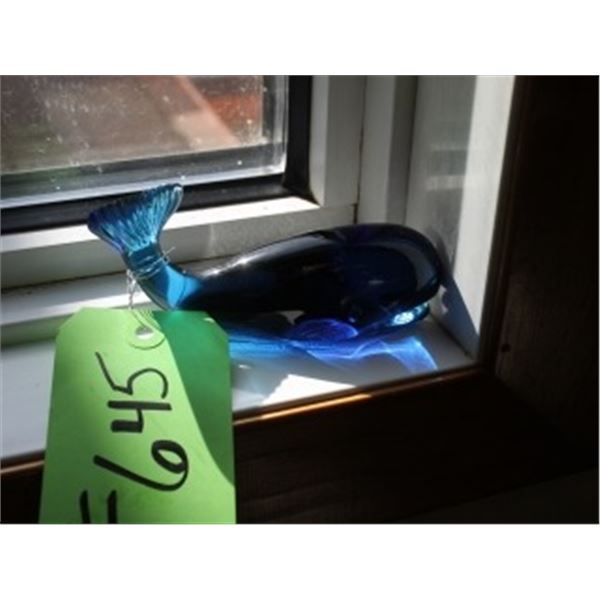 GLASS WHALE ORNAMENT