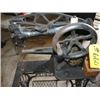 Image 1 : SINGER LEATHER SEWING MACHINE