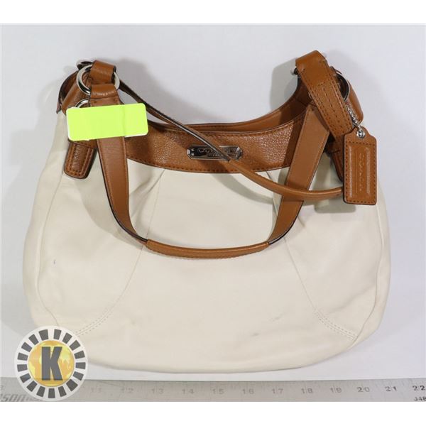 NEW COACH CREAM LEATHER BAG W WALLET