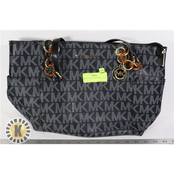 MICHAEL KORS MONOGRAM PURSE