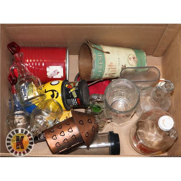 BOX OF COLLECTIBLE GLASSWARE AND CANS/TINS