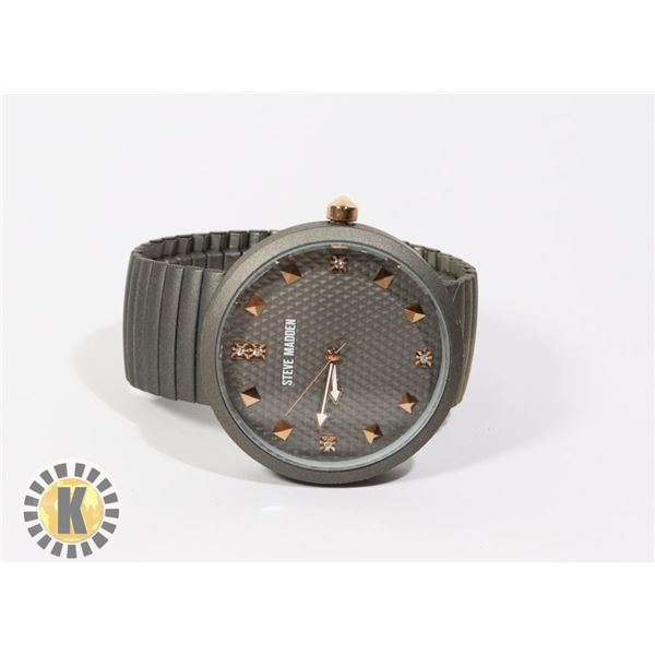 STEVE MADDEN OVERSIZED WATCH