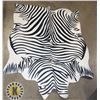 Image 1 : ZEBRA RUG APPROX. 4 FT X 5 FT