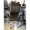 Image 2 : BROWN ADJUSTABLE ARM HI-BACK EXECUTIVE CHAIR