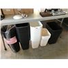 Image 1 : LOT OF WASTE RECEPTACLES