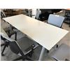 Image 1 : WHITE 6' X 2.5' CONFERENCE TABLE