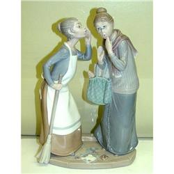 Lladro Gossip Porcelain Sculpture Woman Whisper#1873869