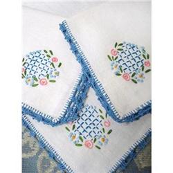 LOVELY Embroidered  NAPKINS Set of 3 #1888220