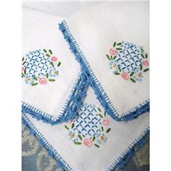 LOVELY Embroidered  NAPKINS Set of 3 #1888220