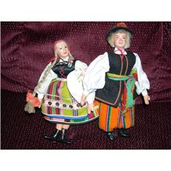 9"  International dolls #1888596