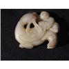 Image 1 : Qing period jade carving featuring a boy riding#1914811