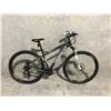 Image 2 : GREY NORCO STORM 21 SPEED FRONT SUSPENSION, DISC BRAKES, 19" FRAME MOUNTAIN BIKE