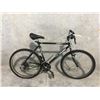 Image 2 : BLACK RALEIGH PORTAGE 18 SPEED MOUNTAIN BIKE - NO BRAKES