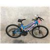 Image 2 : PINK AND BLUE MOVELO ALGONQUIN 18 SPEED, 14" FRAME MOUNTAIN BIKE