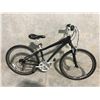 Image 2 : BLACK GIANT SEDONA DX 24 SPEED, 17" FRAME, FRONT SUSPENSION MOUNTAIN BIKE