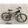 Image 2 : BLACK GIANT SEDONA DX 24 SPEED, 17" FRAME, FRONT SUSPENSION MOUNTAIN BIKE