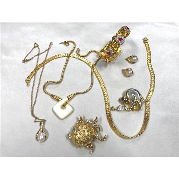 Wholesale Lot, Group of Vintage Faux Jewelry
