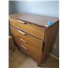 Image 1 : 4 Drawer Wood Dresser