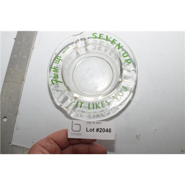 VINTAGE 7-UP GINGER ALE SODA ASHTRAY